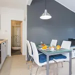 Apartment One-bedroom In Porec